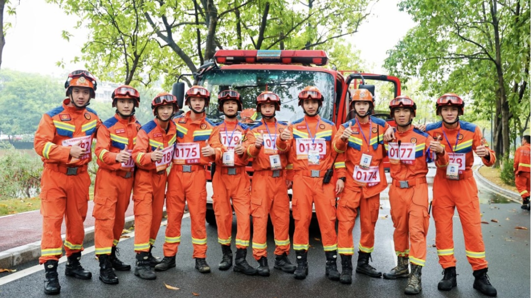 斬獲三大獎(jiǎng)項(xiàng)！遂溪縣專(zhuān)業(yè)森林消防隊(duì)在全省大比武中創(chuàng)佳績(jī)4.png